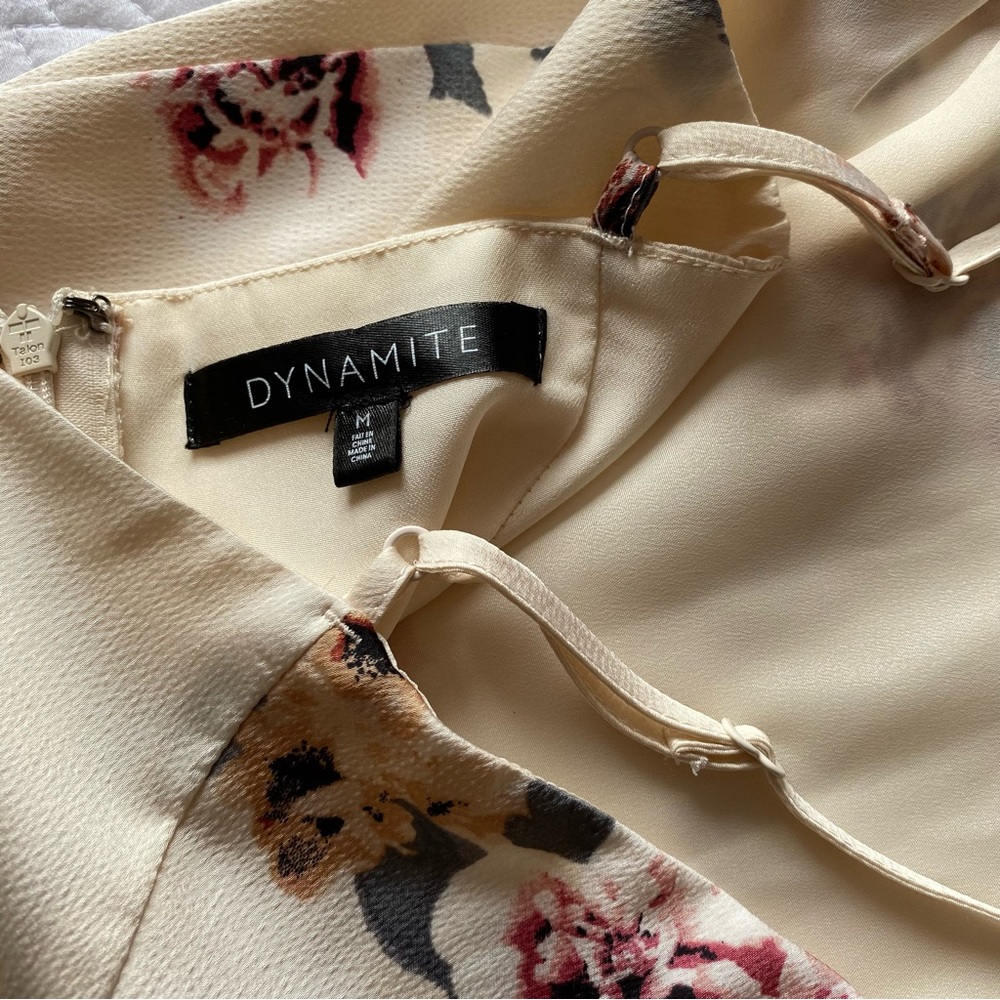 Feminine Cream Floral High-Low Dress - Picture 7 of 9
